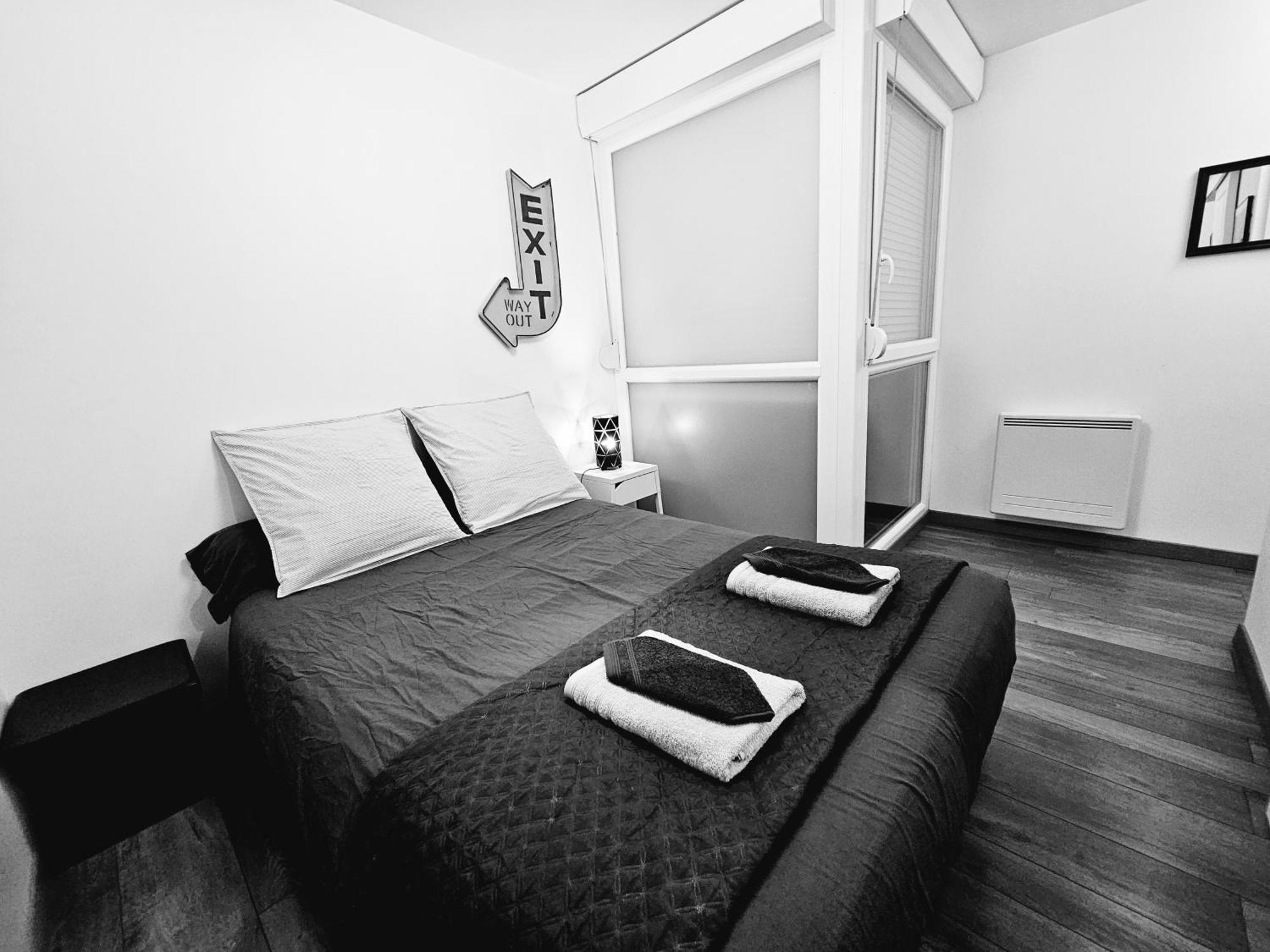 Passage Secret - Ideal Pro, Couples, Familles & Amis - Le Calme En Hypercentre - Wifi Haut Debit - Netflix - Machine A Laver - Gare, Cathedrale, Commerces, Restaurants & Transports En Commun A Moins De 10 Minutes A Pied 랭스 외부 사진